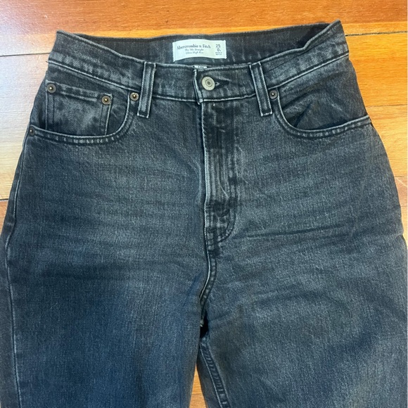 Abercrombie 90s Straight Ultra High Rise Curve Love 25S - Picture 2 of 6